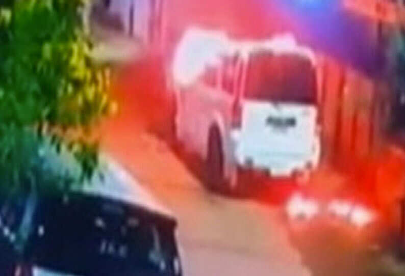 காரை எரித்து நாடகமாடிய பாஜக நிர்வாகி..!