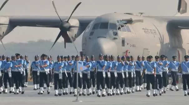 ஒரு பக்கம் எதிர்ப்பு.. மறுபக்கம் அக்னிபாத் திட்டத்தில் சேர இத்தனை லட்ச இளைஞர்கள் விண்ணப்பம் !!