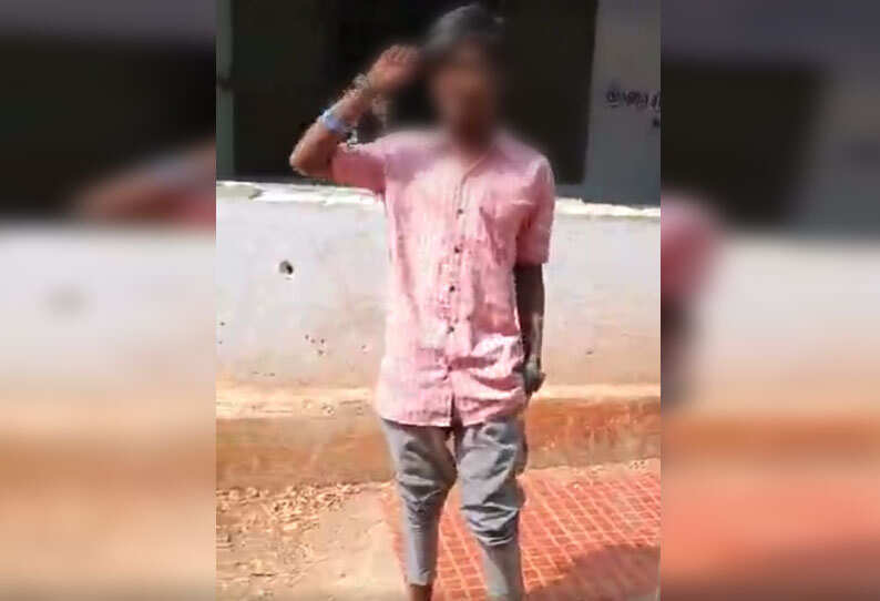 அரசு பள்ளி மாணவன் செய்யுற வேலையா இது..!! பேனா பிடிக்க வேண்டிய கையில் கத்தி..!!