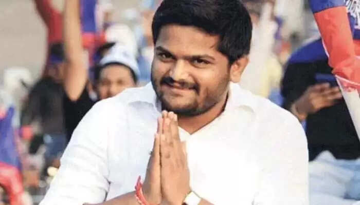 காங்கிரஸ் கட்சியில் இருந்து விலகினார் ஹர்திக் படேல்..!