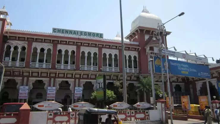 பயணிகளுக்கு குட் நியூஸ்.. நவீனமாகிறது எழும்பூர் ரயில் நிலையம்..! பயணிகளுக்கு குட் நியூஸ்.. நவீனமாகிறது எழும்பூர் ரயில் நிலையம்..!