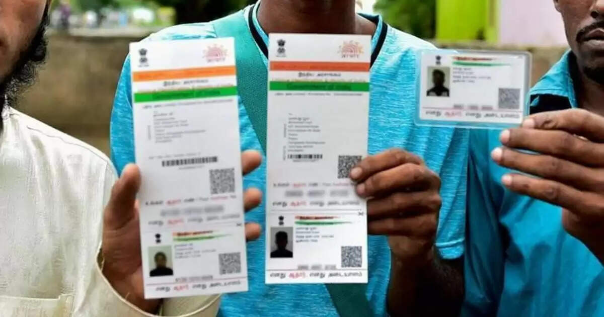 பாலியல் தொழிலாளிகளுக்கு ஆதார் கார்டு!! பாலியல் தொழிலாளிகளுக்கு ஆதார் கார்டு!!