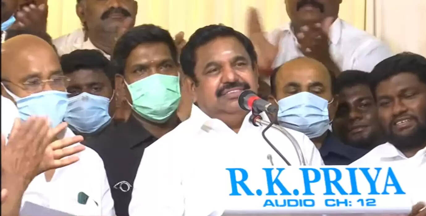 விளையும் பயிர் முளையிலேயே தெரியும். இந்த ஆட்சி சவல குழந்தை மாதிரி எங்கே எழுந்து நடக்க போகுது - எடப்பாடி பழனிசாமி விளையும் பயிர் முளையிலேயே தெரியும். இந்த ஆட்சி சவல குழந்தை மாதிரி எங்கே எழுந்து நடக்க போகுது - எடப்பாடி பழனிசாமி