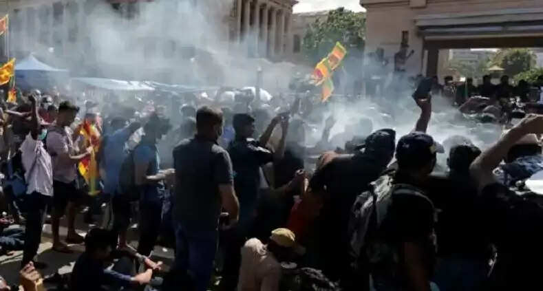 போராட்டக்காரர்கள் மீது துப்பாக்கிச்சூடு – ஒருவர் பலி!!