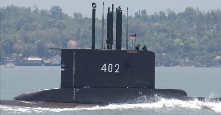 53 பேருடன் கப்பல் மாயம்! இந்திய கடற்படை தேடுதல் வேட்டையில் தீவிரம்!