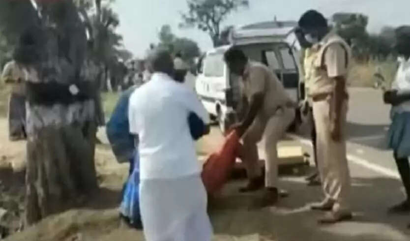பெரும் சோகம்.. புளிய மரத்தில் கார் மோதி ஒரே குடும்பத்தில் 4 பேர் பலி !!