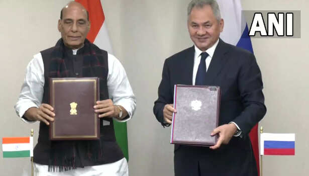 இந்தியா- ரஷ்யா இடையே ரூ.5,200 கோடிக்கு ஒப்பந்தம்.. 6 லட்சம் ஏ.கே. 203 ரக துப்பாக்கி வாங்கி குவிக்கிறது இந்தியா
