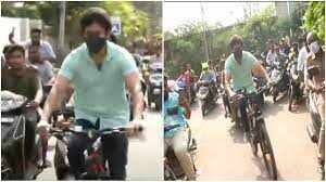 பிரச்சாரம் எல்லாம் கிடையாது! விஜய் சைக்கிளில் இதுக்காக தான் வந்தாராம்!