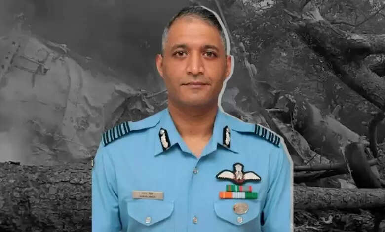 #BREAKING:- குன்னூர் ஹெலிகாப்டர் விபத்து.. கேப்டன் வருண் சிங் மரணம்..!