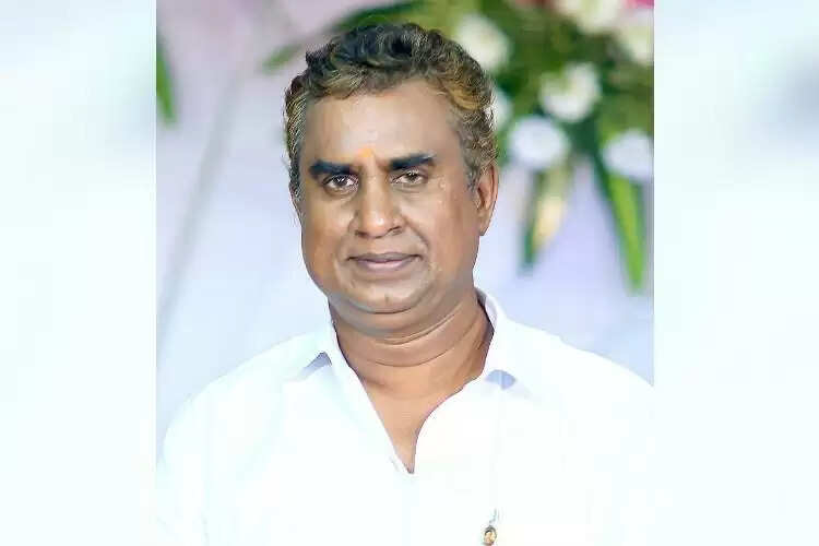 எஸ்.பி.வேலுமணி தொடர்புடைய 58 இடங்களில் சோதனை!!