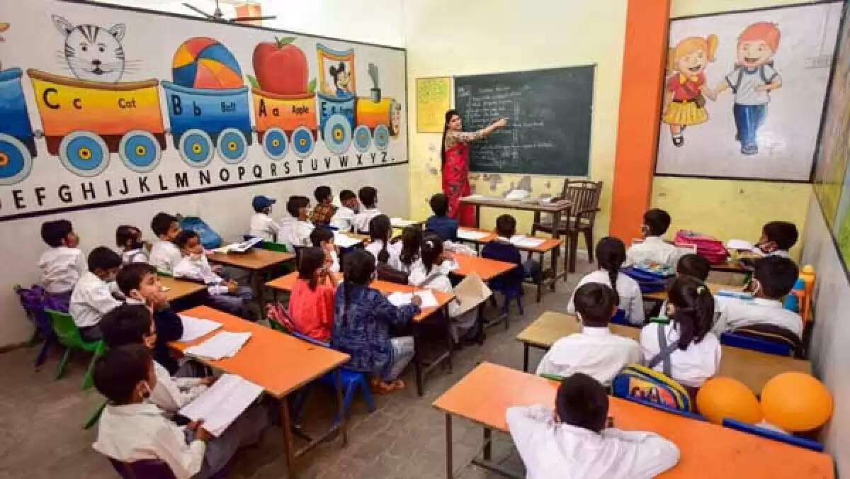 அரசு அறிவிப்பால் பெற்றோர் அதிர்ச்சி.. எல்கேஜி., யுகேஜி வகுப்புகள் இனி கிடையாது