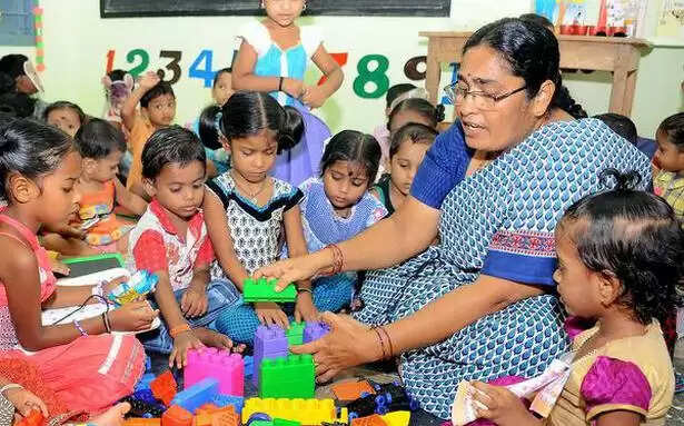 அங்கன்வாடியில் எல்.கே.ஜி, யூ.கே.ஜி.. அமைச்சர் அன்பில் மகேஷ் தகவல்..!