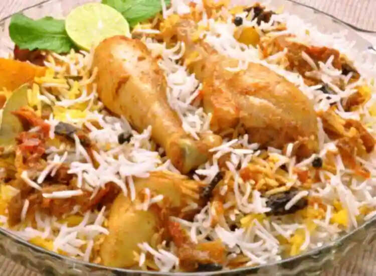 வடிவேலு பாணியில் 1.40 லட்சம் நகைகளை விழுங்கிய நபர்..!!
