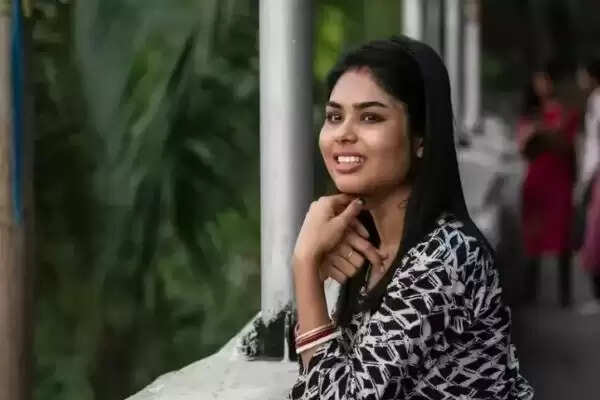 அடுத்த அதிர்ச்சி! நடிகையின் தோழியும் தற்கொலை!!