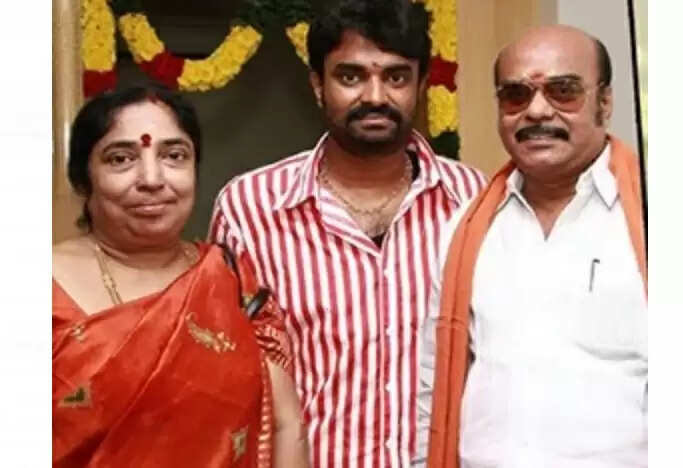 பெரும் சோகம்.. இயக்குநர் ஏ.எல். விஜயின் தாயார் காலமானார் !!