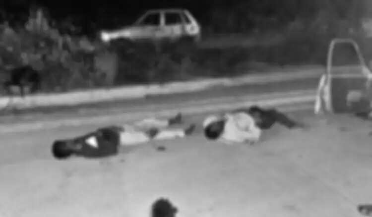 பரிதாபம்.. கர்நாடகாவில் கார் - லாரி மோதல்.. தமிழகத்தை சேர்ந்த தந்தை - மகன் பலி..!