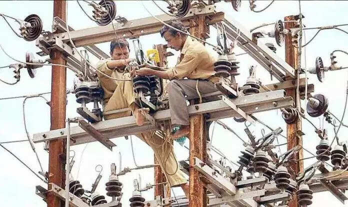 போராட்டத்தில் ஈடுபட்டால்.. ஊழியர்களுக்கு மின்துறை எச்சரிக்கை..!