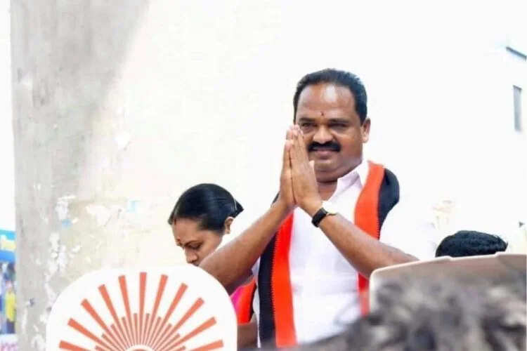 சென்னை மாநகராட்சி சார்பில் திமுக எம்.எல்.ஏ சங்கர் மீது போலீசில் புகார்!