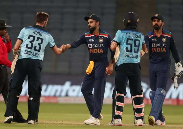 தவான், குர்ணால், பிரசித் கிருஷ்ணா அசத்தல்... இந்திய அணி அபார வெற்றி !! தவான், குர்ணால், பிரசித் கிருஷ்ணா அசத்தல்... இந்திய அணி அபார வெற்றி !!