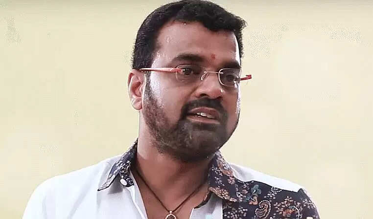 உயர் ரக காரை வாங்கிய ‘தாடி’ பாலாஜி..!