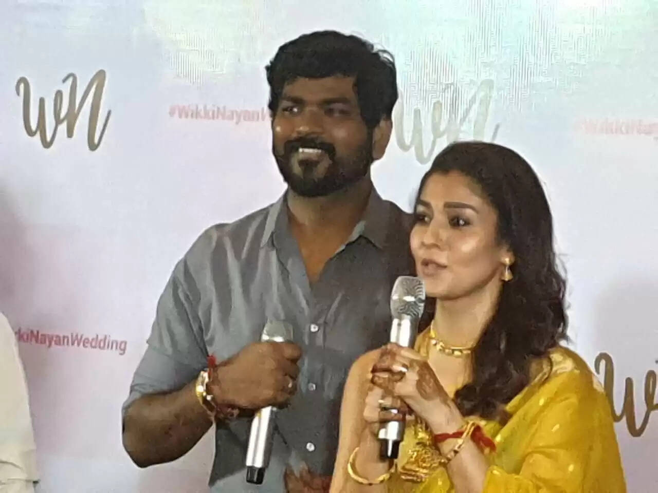 திருமணத்திற்கு அழைக்காத மீடியாக்களிடம் ஆதரவு கோரினர் நயன் - விக்கி ஜோடி..!