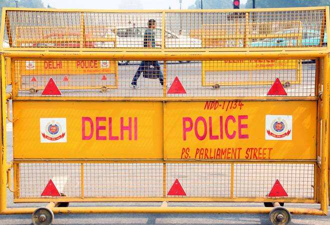 டெல்லியில் சனி, ஞாயிறுகளில் முழுப் பொதுமுடக்கம்: துணை முதல்வர் திடீர் அறிவிப்பு !!