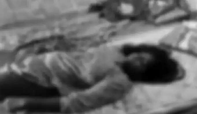 நிர்வாணமாக தூக்கில் தொங்கிய பெண்.. ஏற்காட்டில் நடந்தது கொலையா? தற்கொலையா? கொழுந்தனிடம் விசாரணை
