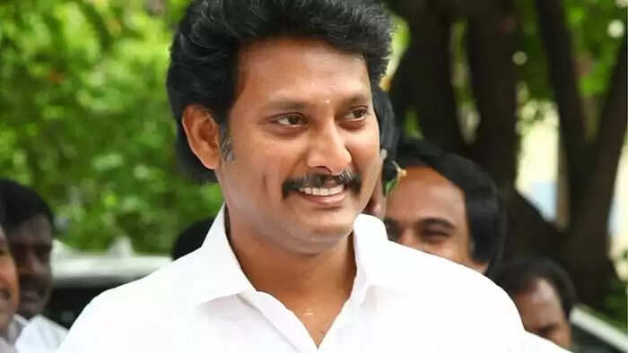 anbil mahesh