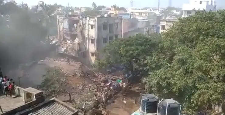 திருவொற்றியூர் கட்டட விபத்து – உடனடியாக நிவாரணம் வழங்கிய முதலமைச்சர்!! திருவொற்றியூர் கட்டட விபத்து – உடனடியாக நிவாரணம் வழங்கிய முதலமைச்சர்!!