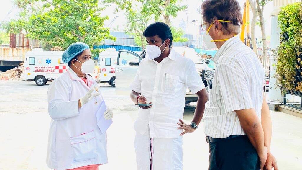 தமிழகத்திலிருந்து 45,000 கிலோ ஆக்சிஜன் கடத்தல்? அமைச்சர் விஜயபாஸ்கர் பரபரப்பு குற்றச்சாட்டு!