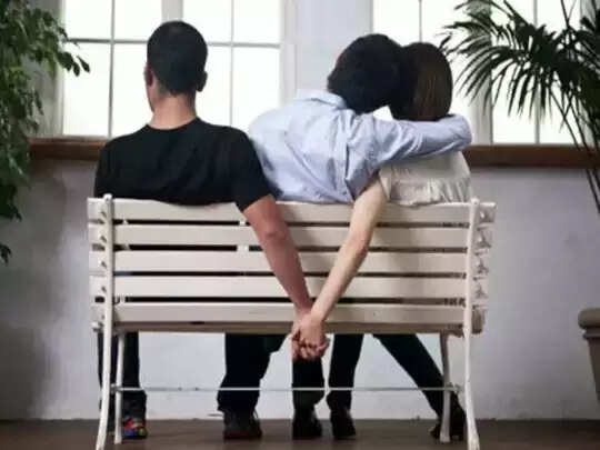 பெண்கள் பல திருமணம் செய்துகொள்ள அங்கீகாரம் வழங்க அரசு திட்டம்..! பெண்கள் பல திருமணம் செய்துகொள்ள அங்கீகாரம் வழங்க அரசு திட்டம்..!