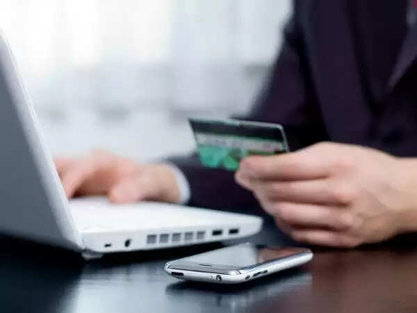 அதிர்ச்சி! டெபிட் கார்டுகளுக்கு புதிய கட்டணம்!!