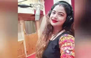 பிரபல பாடகி திடீர் மரணம்.. தந்தை இறந்த ஒருவாரத்தில் சோகம் !! ரசிகர்கள் அதிர்ச்சி !!