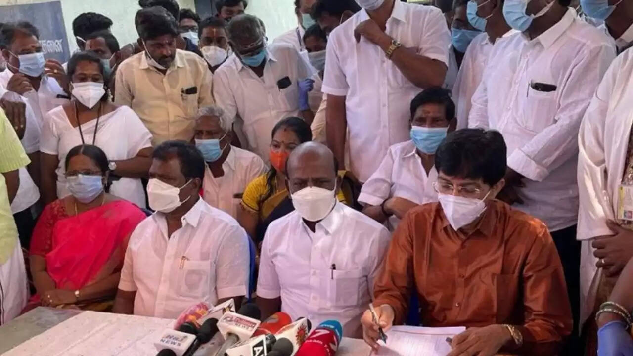 நியோகோவ் வைரஸ் குறித்து பொதுமக்கள் பீதியடைய வேண்டாம் - அமைச்சர் மா.சுப்பிரமணியன்