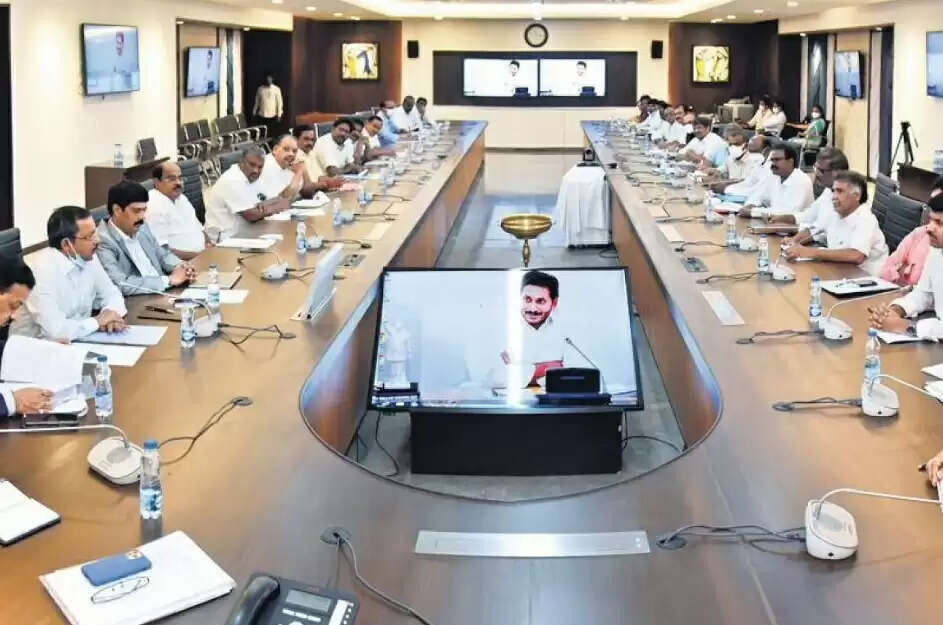 இன்று புதிதாக 13 மாவட்டங்கள் உதயம்!!