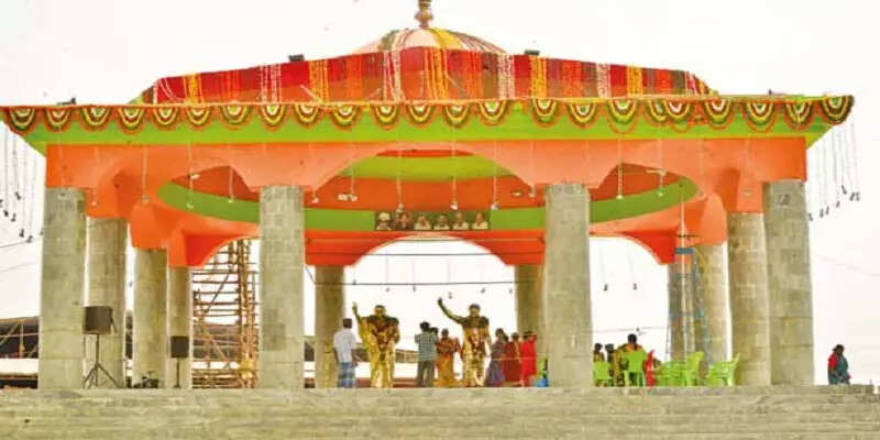 ஜெயலலிதாவுக்கு பிரமாண்ட கோவில் ! தொண்டர்கள் உற்சாகம் !!