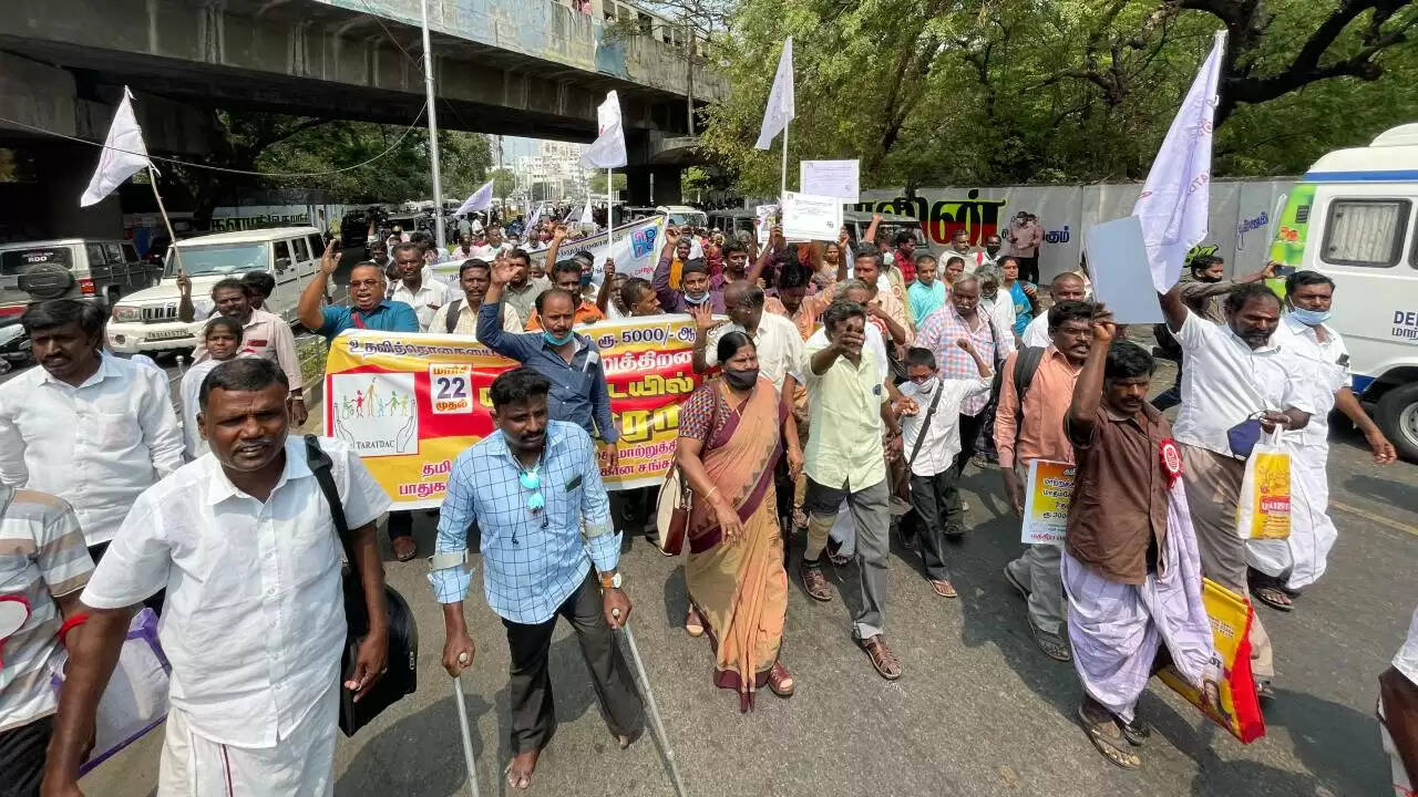 மாற்றுத்திறனாளிகள் நடத்திய போராட்டம் வாபஸ்!!