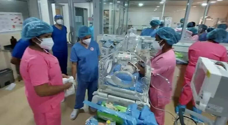 ஒரே பிரசவத்தில் 6 குழந்தைகள்.. இலங்கை பெண் படைத்த சாதனை !!