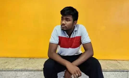 அதிர்ச்சி! 23 வயது புகைப்பட கலைஞர் மாரடைப்பால் மரணம்!!
