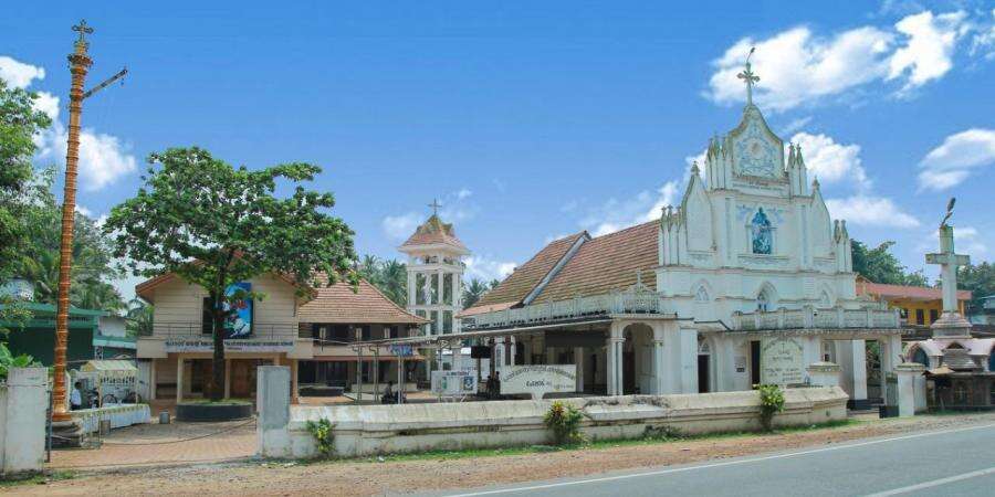 பாஜகவுக்கு வாக்களியுங்கள்! பிரச்சாரம் செய்யும் சர்ச் நிர்வாகம்!