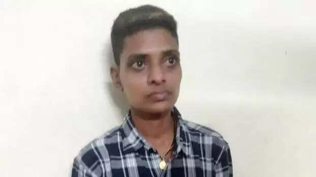 Woman disguised as man abducts Plus One student, gets arrested  Read full news at https://keralakaumudi.com/en/news/news.php?id=732299&u=woman-disguised-as-man-abducts-plus-one-student-gets-arrested