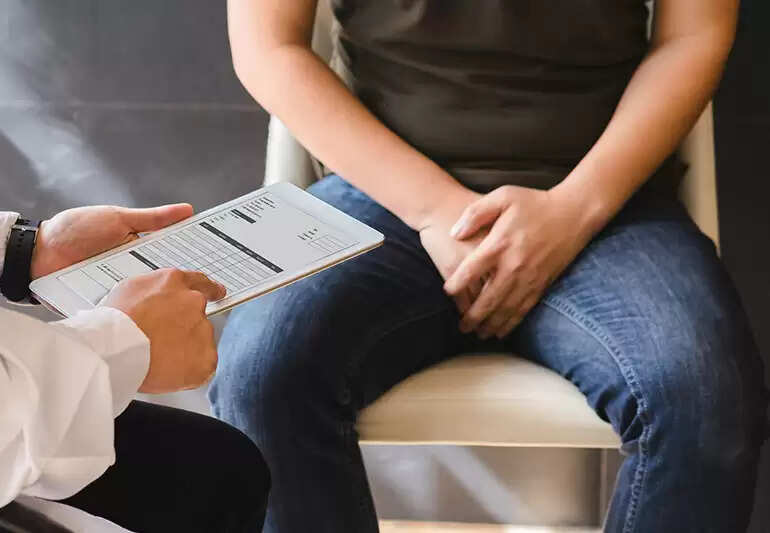 இளைஞரின் அந்தரங்க உறுப்பில் சிக்கிய மர்ம பொருள்!!