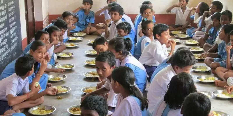 மதிய உணவு திட்டத்தின் பெயர் மாற்றம்.. விரைவில் அரசாணை.. முதல்வர் அறிவிப்பு..!