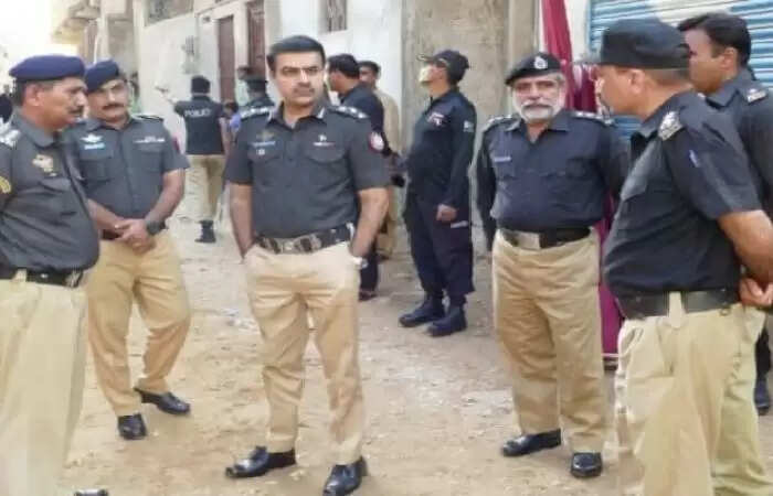 pak police