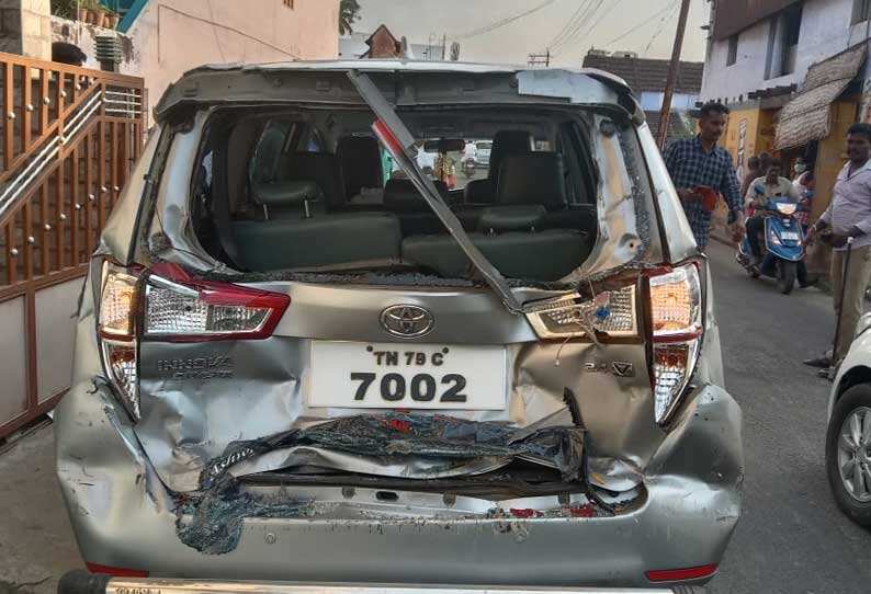 கடையநல்லூர் அருகே எம்எல்ஏ சென்ற கார் மீது லாரி மோதி விபத்து..!!