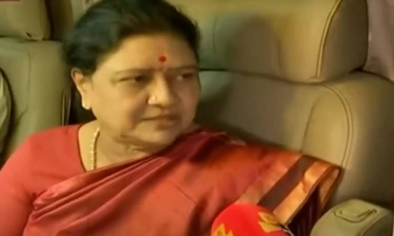 அதிமுகவில் ஒரே தலைமைதான்.. புரட்சி பயணத்தில் சசிகலா பேட்டி..!