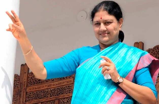 “இனியும் இதை எல்லாம் பார்த்துக் கொண்டு சும்மா இருக்க முடியாது” : சசிகலா “இனியும் இதை எல்லாம் பார்த்துக் கொண்டு சும்மா இருக்க முடியாது” : சசிகலா
