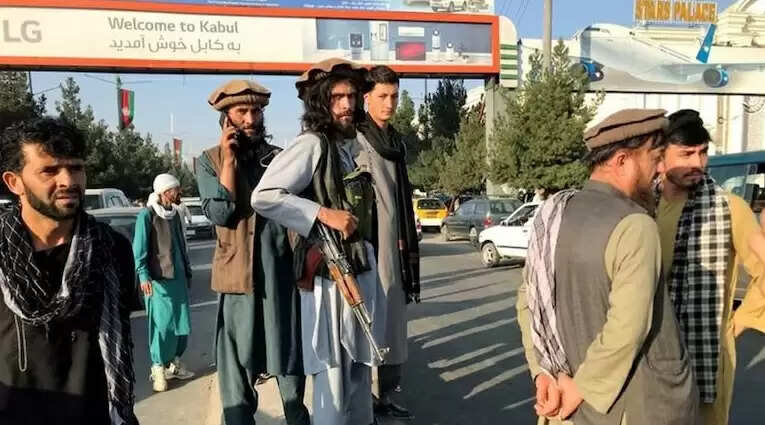 எங்கள் அரசை ஏற்காவிட்டால் உலகிற்கே ஆபத்து: அமெரிக்காவுக்கு தலிபான்கள் பகீரங்க எச்சரிக்கை !!