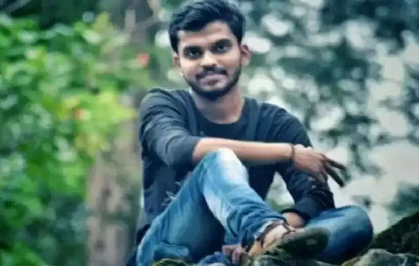 பெரும் சோகம்.. வீட்டிலிருந்து வெளியேறிய பேராசிரியர் சடலமாக மீட்பு !!