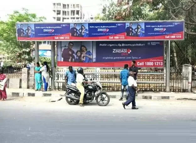 அதிமுக ஆட்சியில் சென்னையில் நிழற்குடை அமைத்ததில் ரூ.400 கோடிக்கு ஊழல்.. பகீர் குற்றச்சாட்டு !! அதிமுக ஆட்சியில் சென்னையில் நிழற்குடை அமைத்ததில் ரூ.400 கோடிக்கு ஊழல்.. பகீர் குற்றச்சாட்டு !!